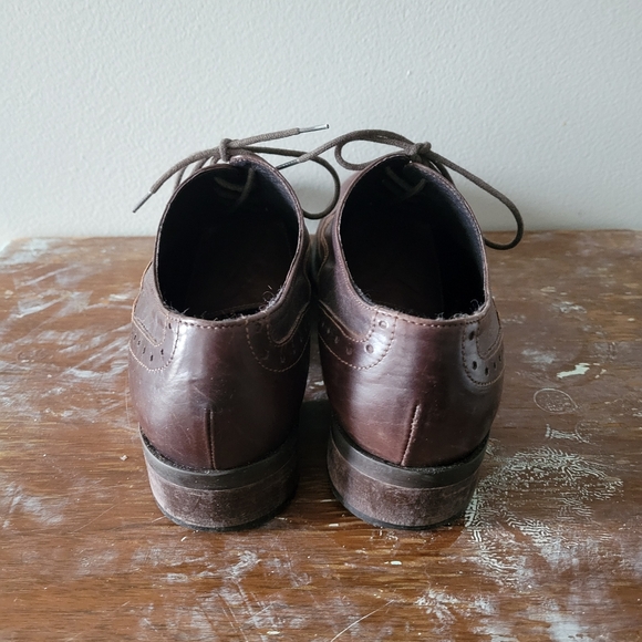 Oxford lace up shoes in brown and tan leather colourway - Picture 3 of 9